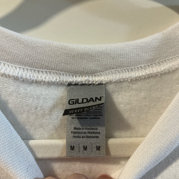 “i ❤️ hockey boys” cropped crewneck - Picture 2 of 2